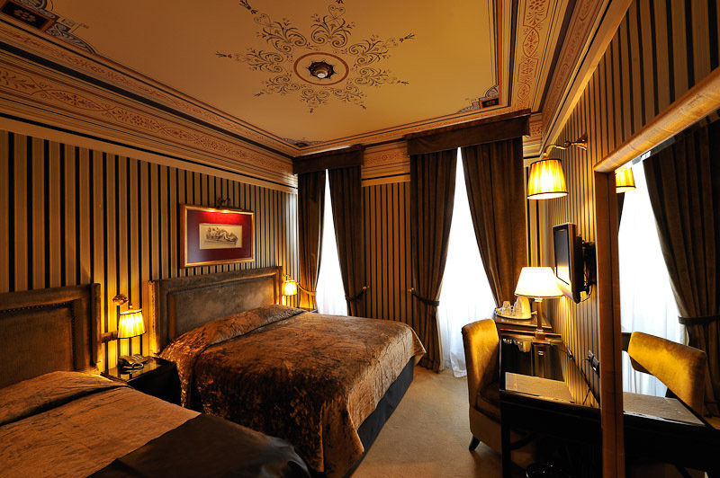 Maison Grecque Extraordinaire Hotel